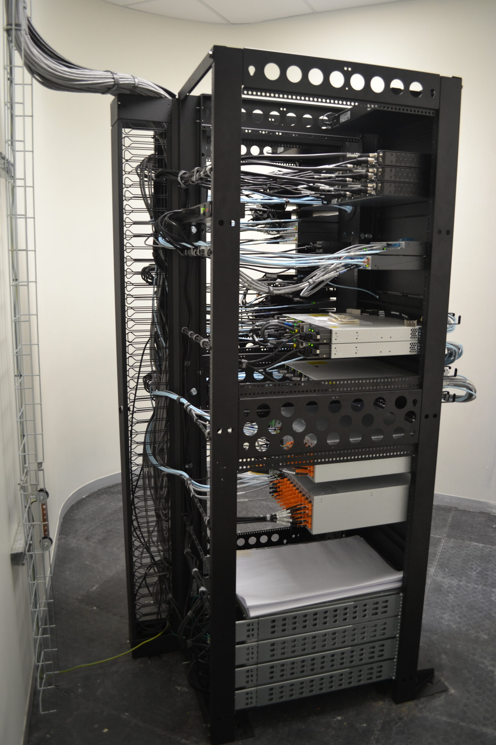 Equipment rack